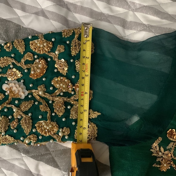 Custom made Mehndi Event Outfit - Size Medium - Picture 11 of 13